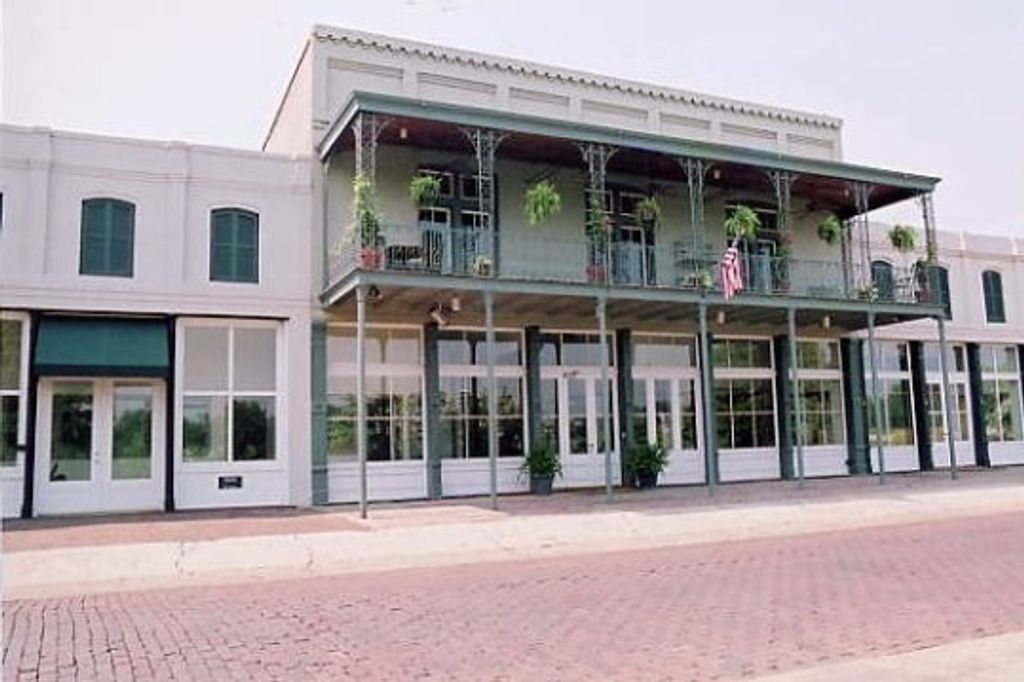 Photo of 111 West Front Street, GREENWOOD, MS 38930 (MLS # 167226)