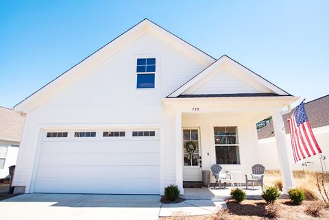 Photo of 729 Turkey Oak Cove, OXFORD, MS 38655 (MLS # 164706)