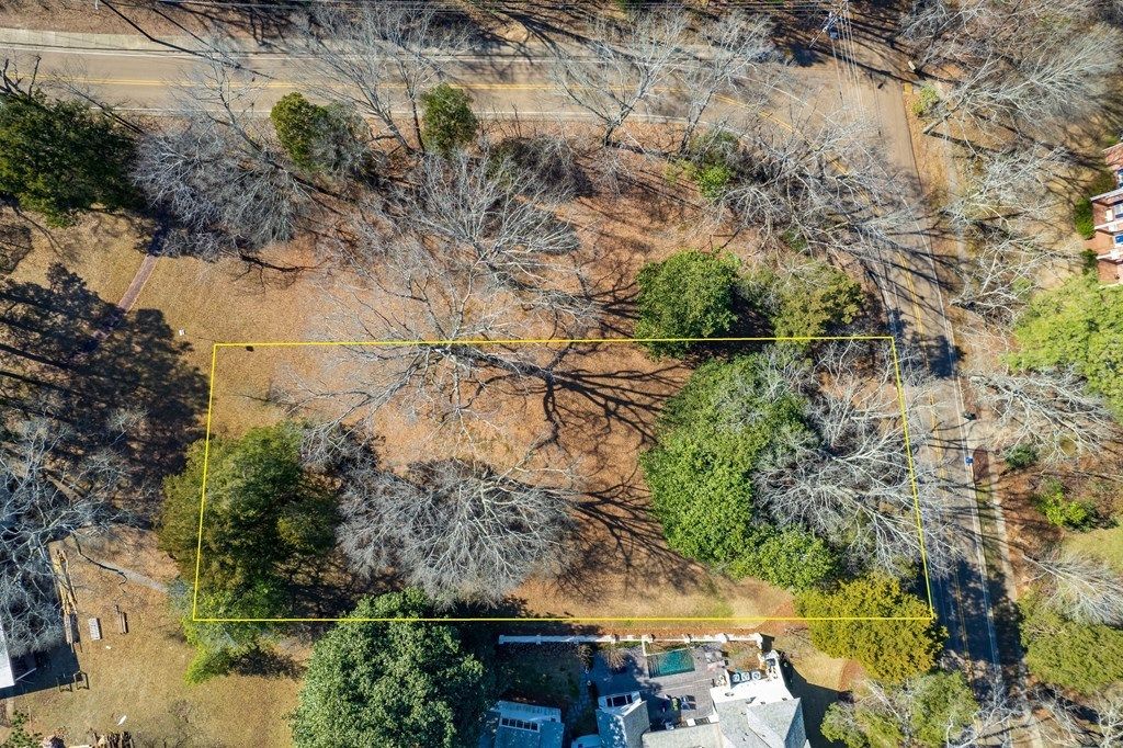 Photo of 912 Old Taylor Rd, OXFORD, MS 38655 (MLS # 166863)