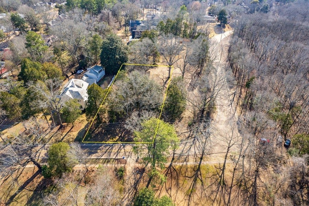 Photo of 912 Old Taylor Rd, OXFORD, MS 38655 (MLS # 166863)