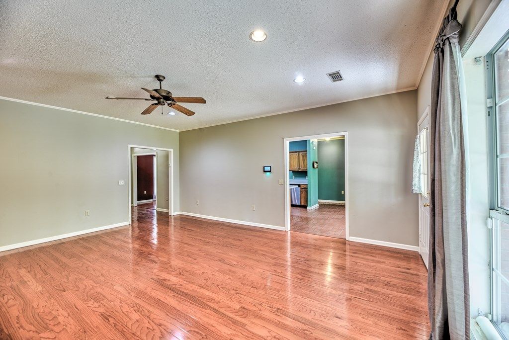 Photo of 133 Steve Street, CALHOUN CITY, MS 38916 (MLS # 167099)