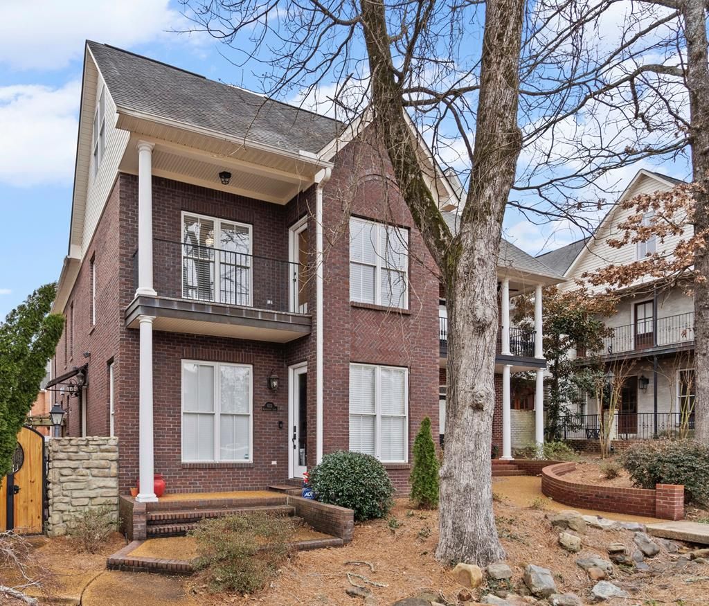 Photo of 633 Bickerstaff Ln, OXFORD, MS 38655 (MLS # 164585)