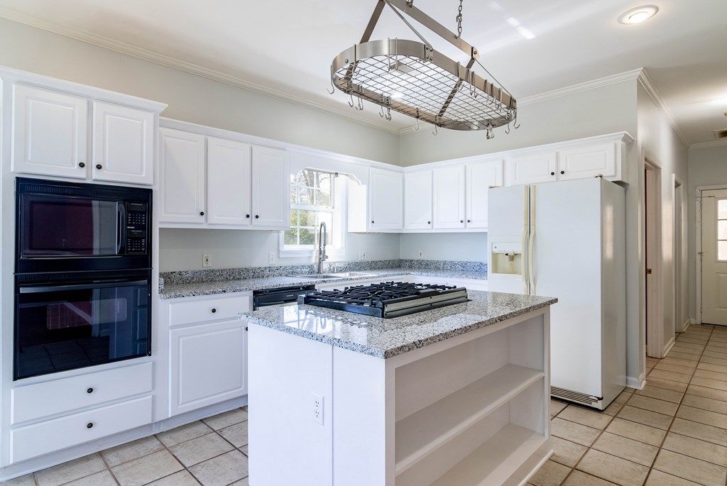 Photo of 760 Shady Oaks Cir, OXFORD, MS 38655 (MLS # 166899)