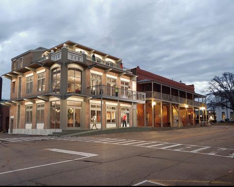 Photo of 208 S Lamar Blvd, OXFORD, MS 38655 (MLS # 167527)