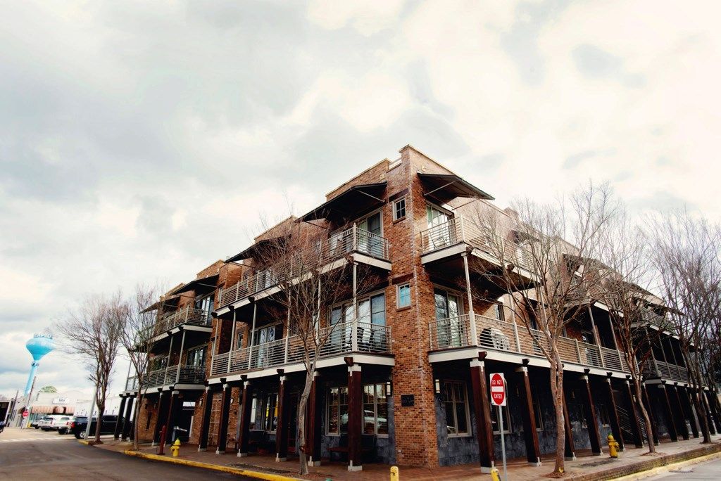 Photo of 1100 Tyler #203 Ave, OXFORD, MS 38655 (MLS # 164572)