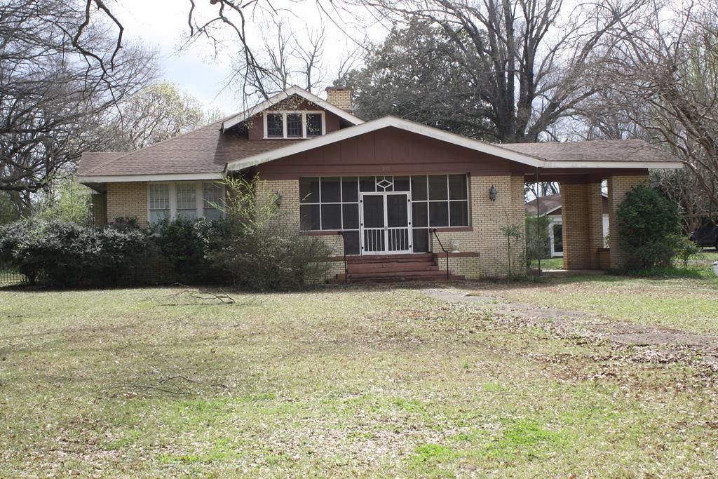 Photo of 207 East Oak Avenue, COMO, MS 38679 (MLS # 166809)