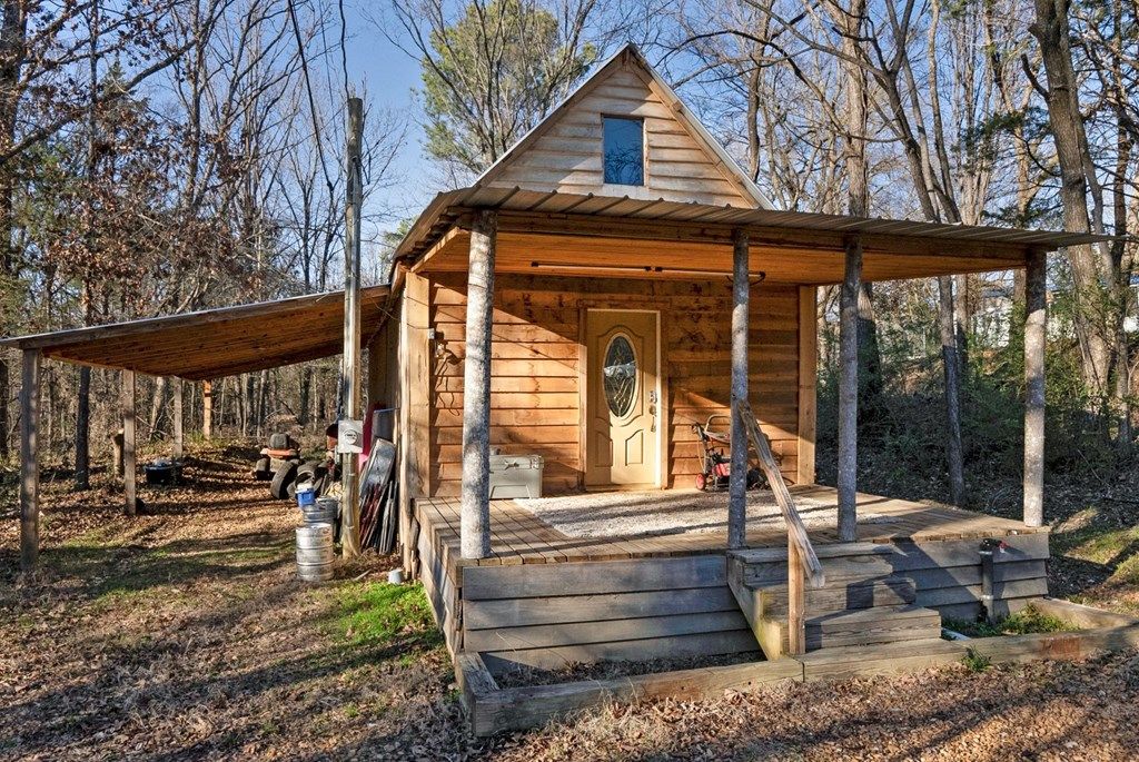 Photo of 1113A Sardis Lake Drive, BATESVILLE, MS 38606 (MLS # 164456)