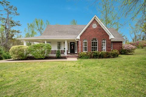 Photo of 220 Woodlawn Dr, OXFORD, MS 38655 (MLS # 167017)
