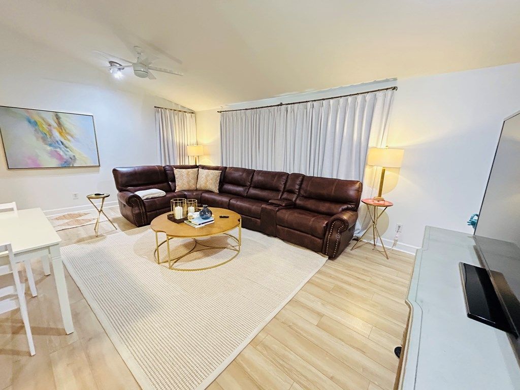 Photo of 2100 Old Taylor Road #317 Bldg E Rd, OXFORD, MS 38655 (MLS # 167051)