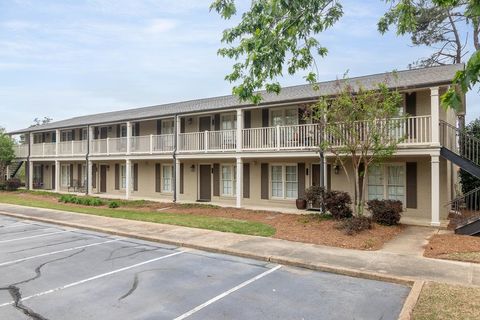 Photo of 119 Chestnut #64 St, OXFORD, MS 38655 (MLS # 167179)