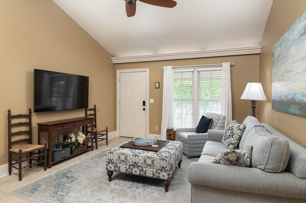 Photo of 119 Chestnut #64 St, OXFORD, MS 38655 (MLS # 167179)