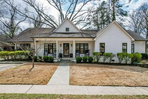 Photo of 412 Longest Road, OXFORD, MS 38655 (MLS # 166775)