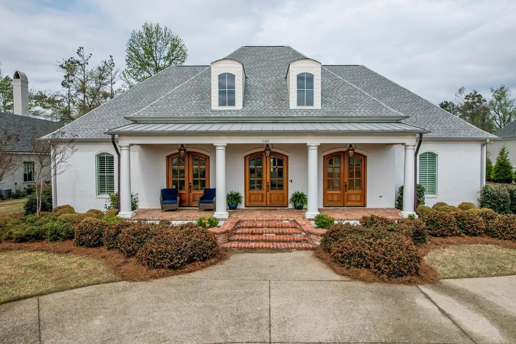 Photo of 1102 Hogan Cove, OXFORD, MS 38655 (MLS # 166976)