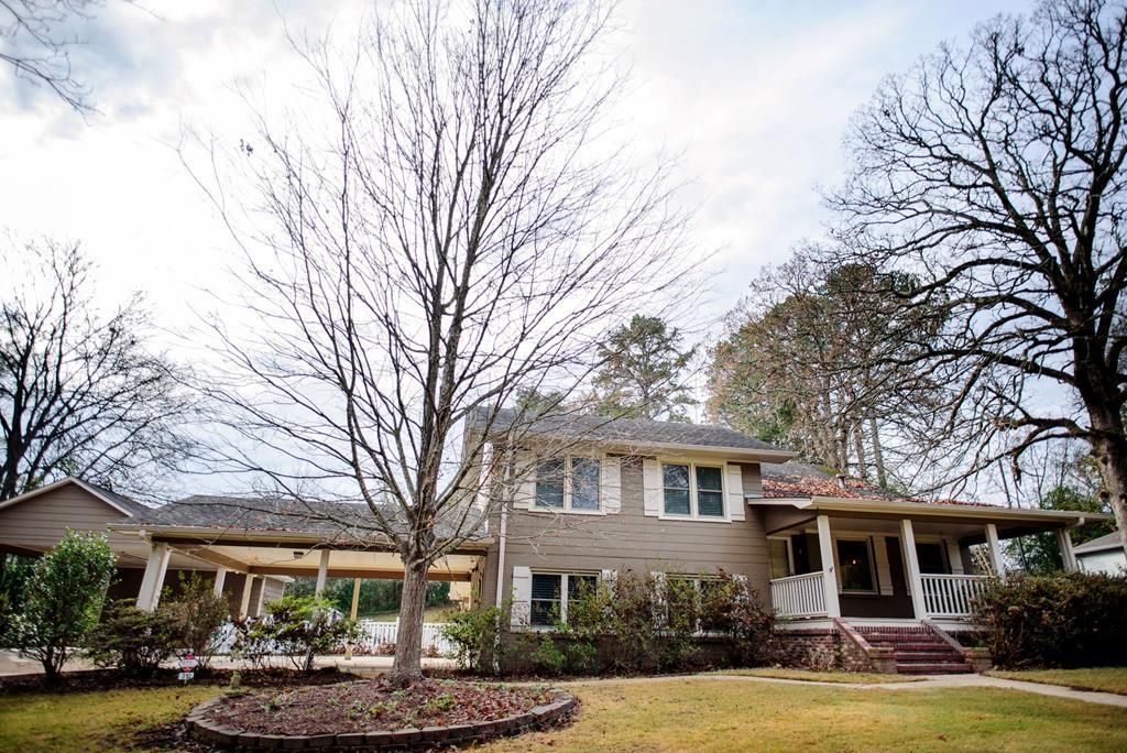 Photo of 310 Sisk Ave, OXFORD, MS 38655 (MLS # 162198)