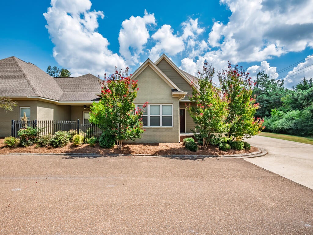 Photo of OXFORD, MS 38655 (MLS # 168431)