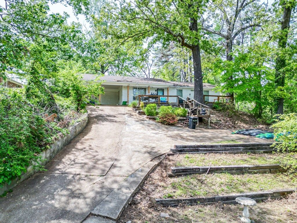 Photo of 2204 Haley Street, OXFORD, MS 38655 (MLS # 167216)