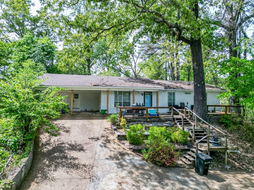 Photo of 2204 Haley Street, OXFORD, MS 38655 (MLS # 167216)