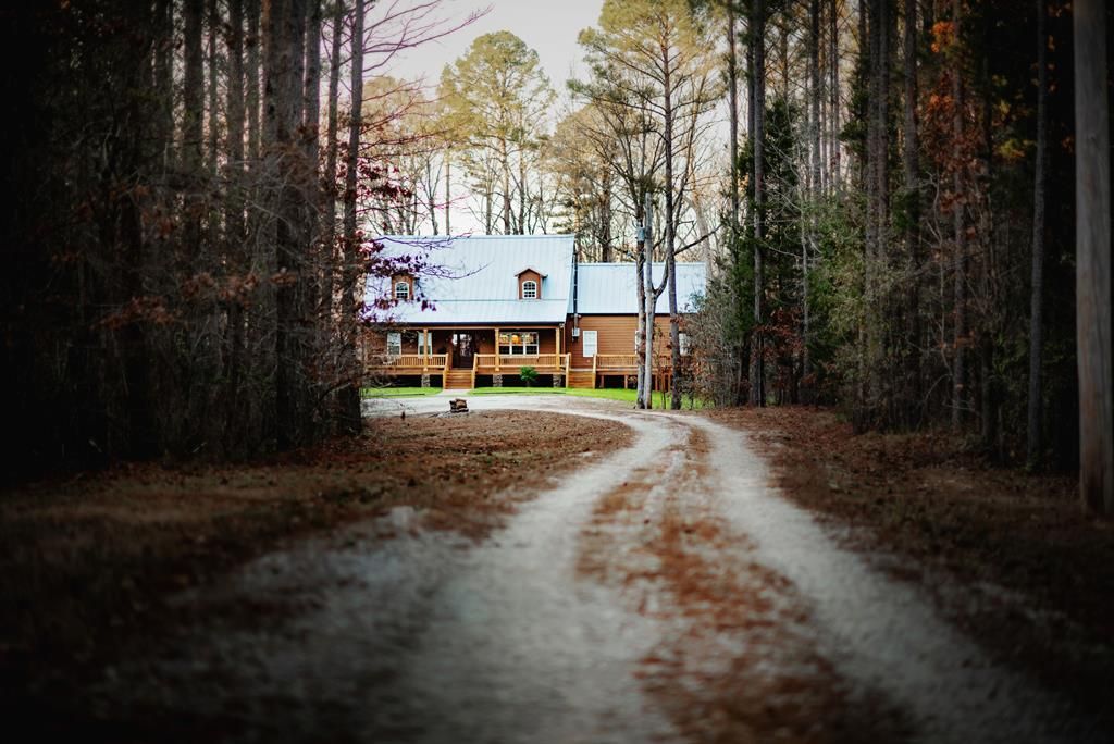 Photo of 822 Cr 244, ABBEVILLE, MS 38601 (MLS # 166869)