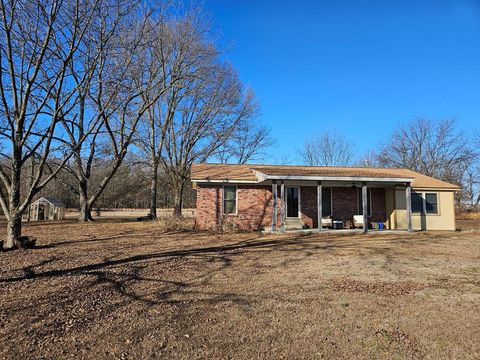Photo of 2581 Jaudon Rd, BATESVILLE, MS 38606 (MLS # 164438)
