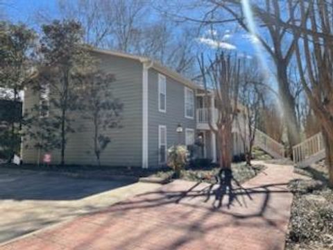 Photo of 1606 Jackson Ave E, #5, OXFORD, MS 38655 (MLS # 167321)