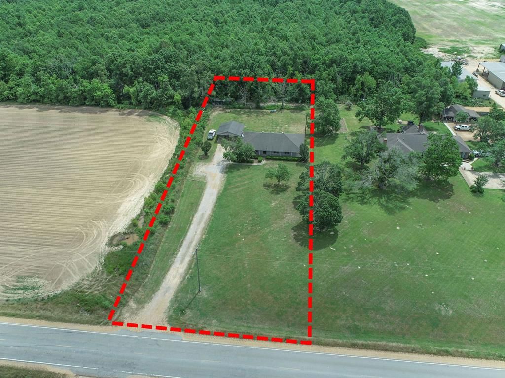 Photo of 2336 Dummyline Road, BATESVILLE, MS 38606 (MLS # 167575)