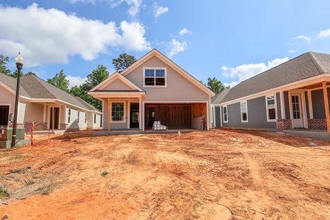 Photo of 940 Georgia Oak Cove, OXFORD, MS 38655 (MLS # 167519)