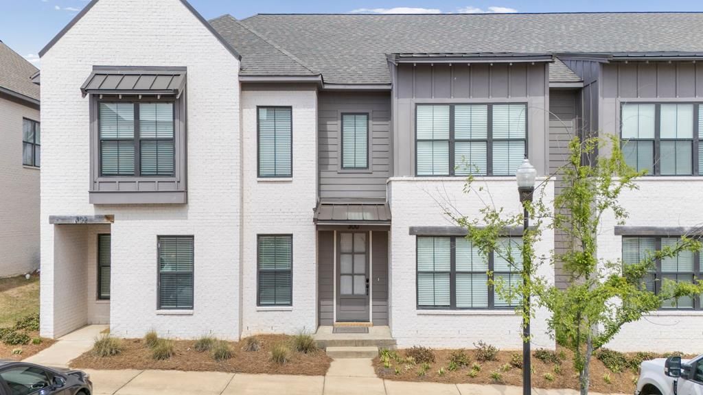 Photo of 300 Stillwater, OXFORD, MS 38655 (MLS # 167065)