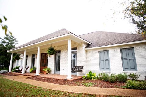 Photo of 808 Maplewood Drive, OXFORD, MS 38655 (MLS # 164623)