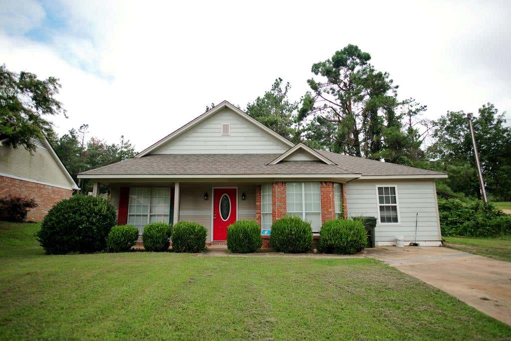 Photo of OXFORD, MS 38655 (MLS # 168024)