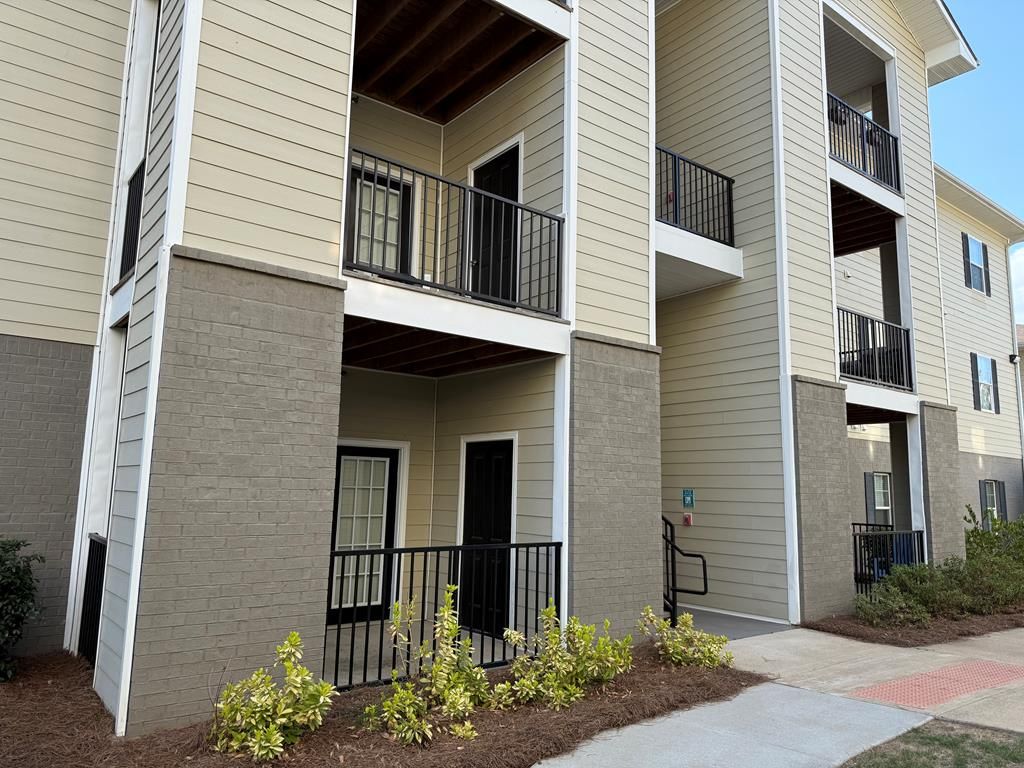 Photo of 1101 Molly Barr Rd #203 Rd, OXFORD, MS 38655 (MLS # 167272)