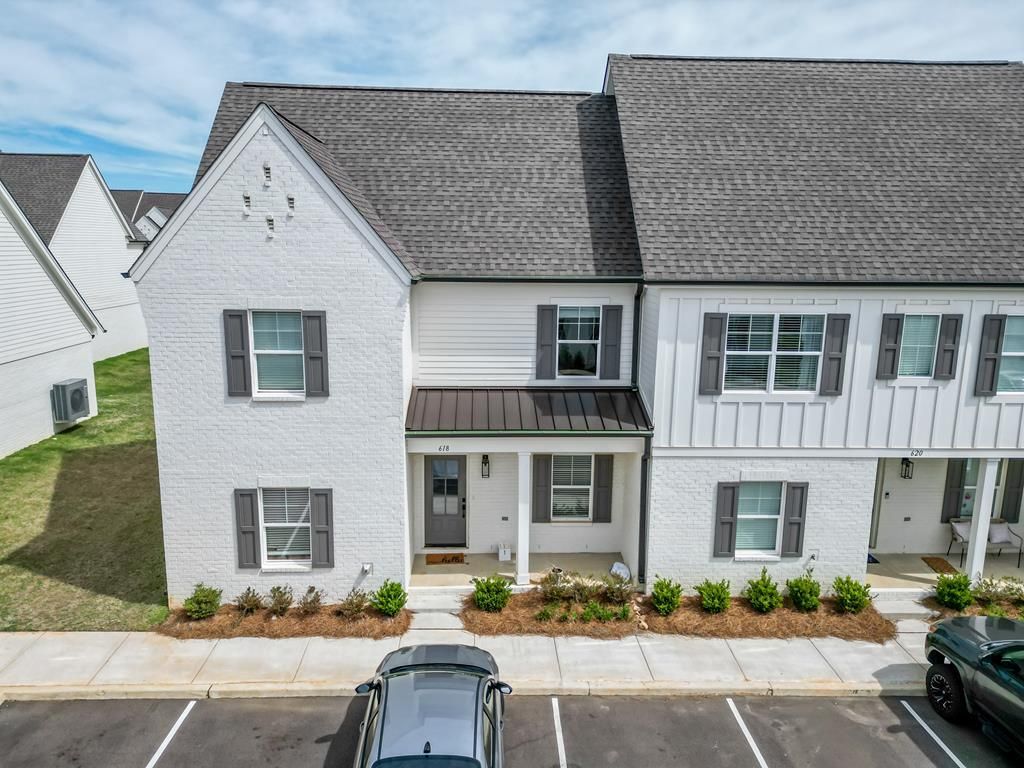 Photo of 618 Cottage Grove, OXFORD, MS 38655 (MLS # 166993)