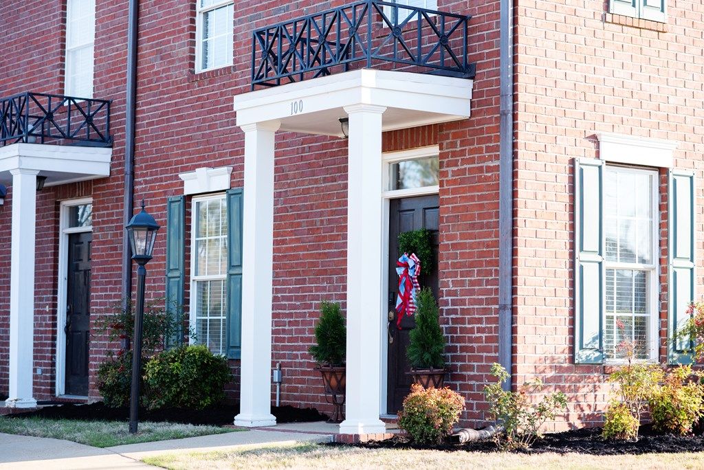 Photo of 100 PR 3085 Old Taylor, OXFORD, MS 38655 (MLS # 166928)