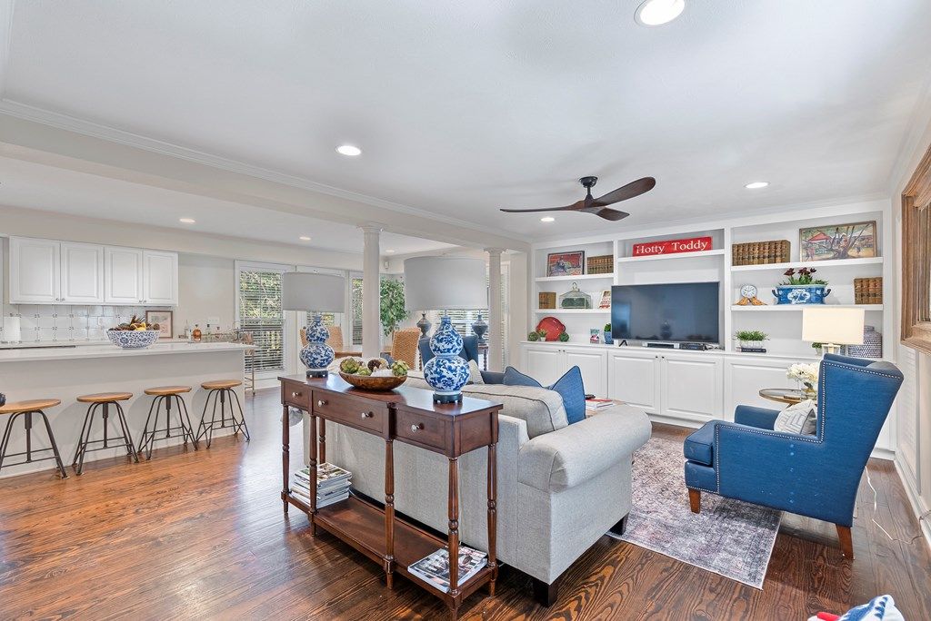 Photo of 1001 Jefferson Ave unit 4 Ave, OXFORD, MS 38655 (MLS # 162146)