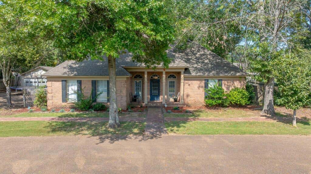Photo of BATESVILLE, MS 38606 (MLS # 168238)