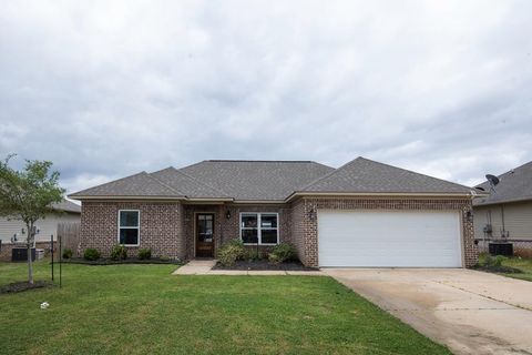Photo of 2008 Sweetbriar, OXFORD, MS 38655 (MLS # 167203)