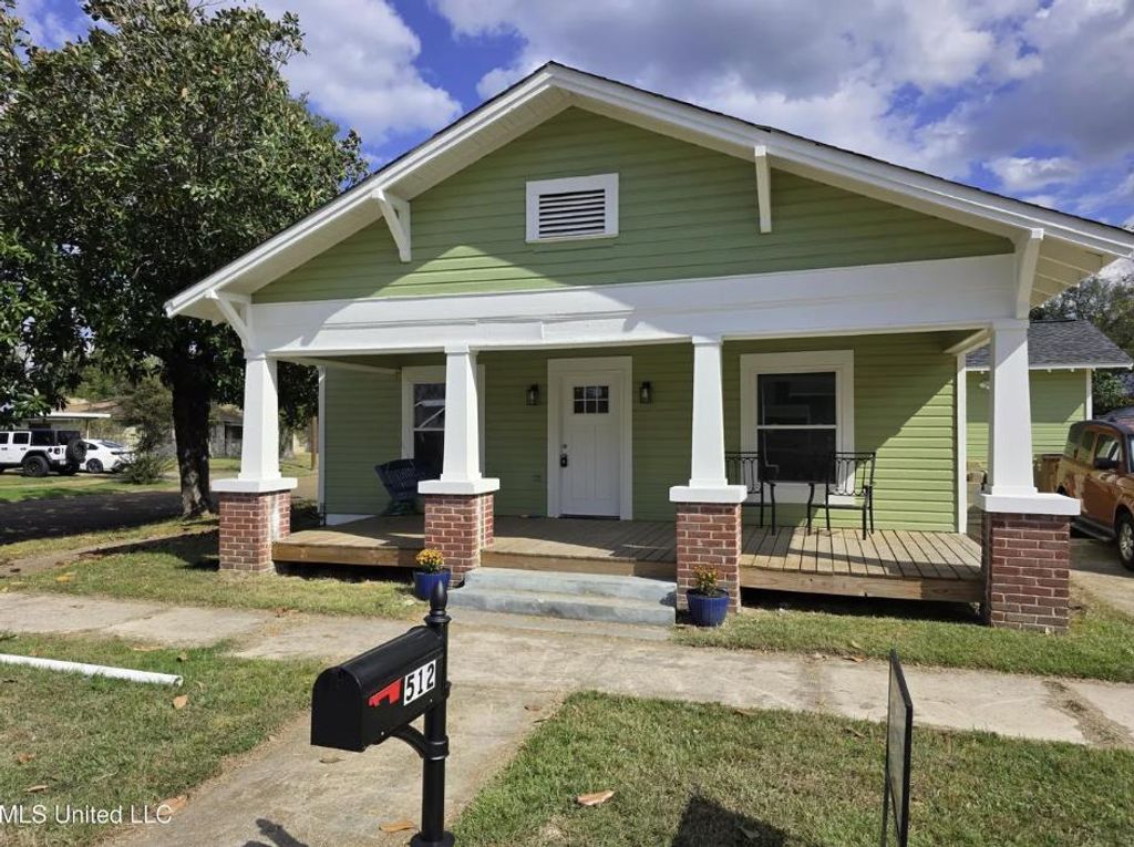 Photo of 512 5TH St. North St, OTHER, MS 38821 (MLS # 162248)