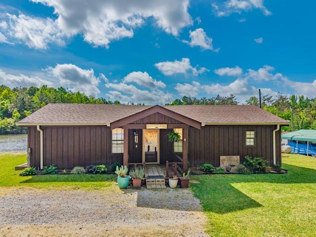 Photo of 22236 Hwy 32, OAKLAND, MS 38948 (MLS # 167194)
