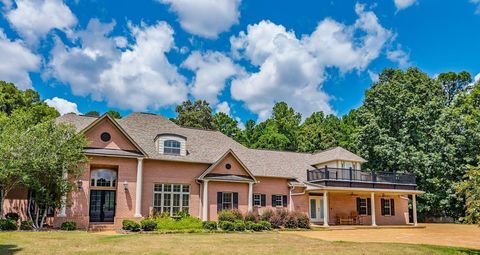 Photo of 505 Woodland Hills Drive, OXFORD, MS 38655 (MLS # 162111)