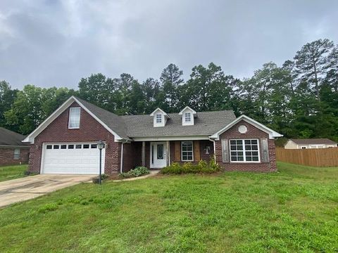 Photo of 130 Yocona Ridge, OXFORD, MS 38655 (MLS # 162015)