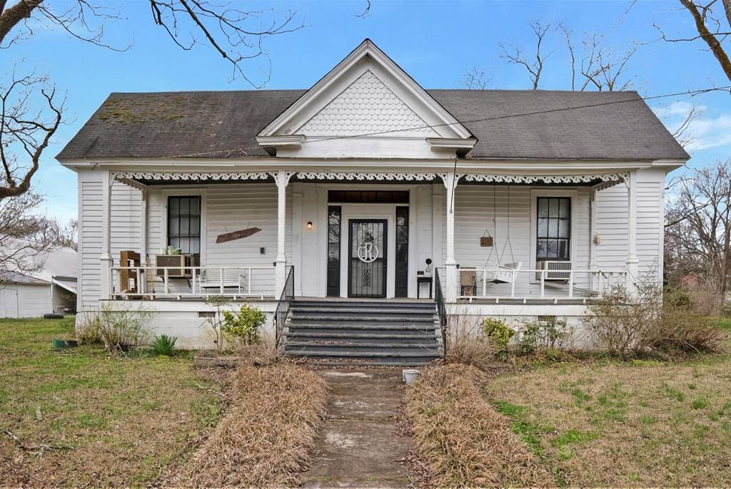 Photo of 305 Court St, COURTLAND, MS 38620 (MLS # 166806)