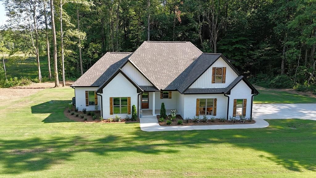 Photo of 145 Forest Dr, PONTOTOC, MS 38863 (MLS # 166921)