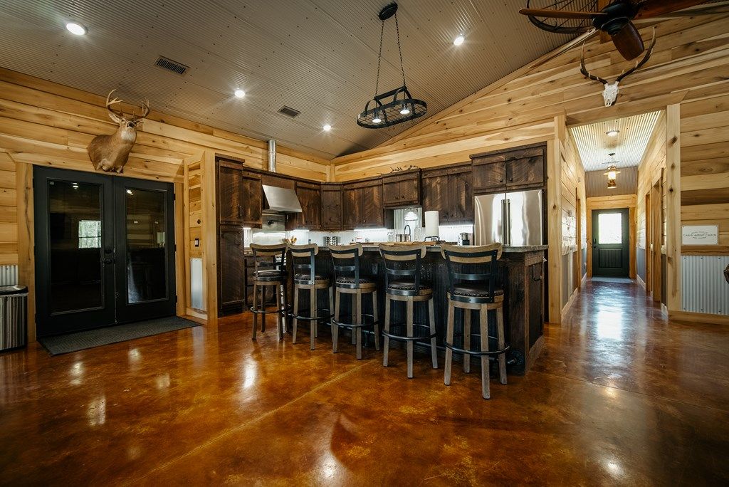 Photo of 475 Deer Creek Rd, GRENADA, MS 38901 (MLS # 166965)