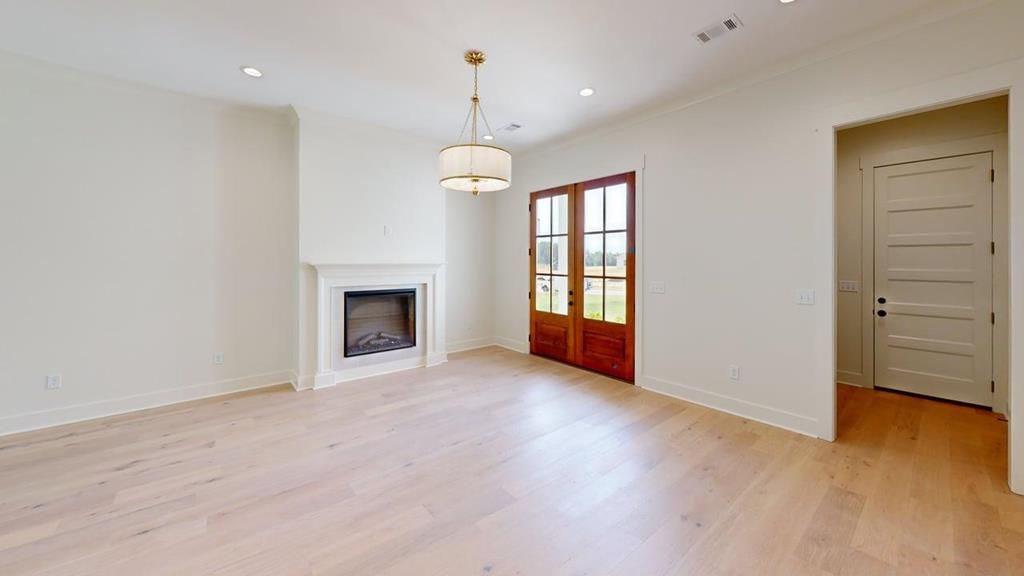 Photo of 402 Harrington Drive, OXFORD, MS 38655 (MLS # 167016)