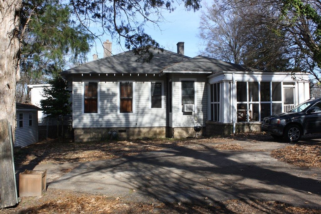 Photo of 128 Eureka Street, BATESVILLE, MS 38606 (MLS # 162368)