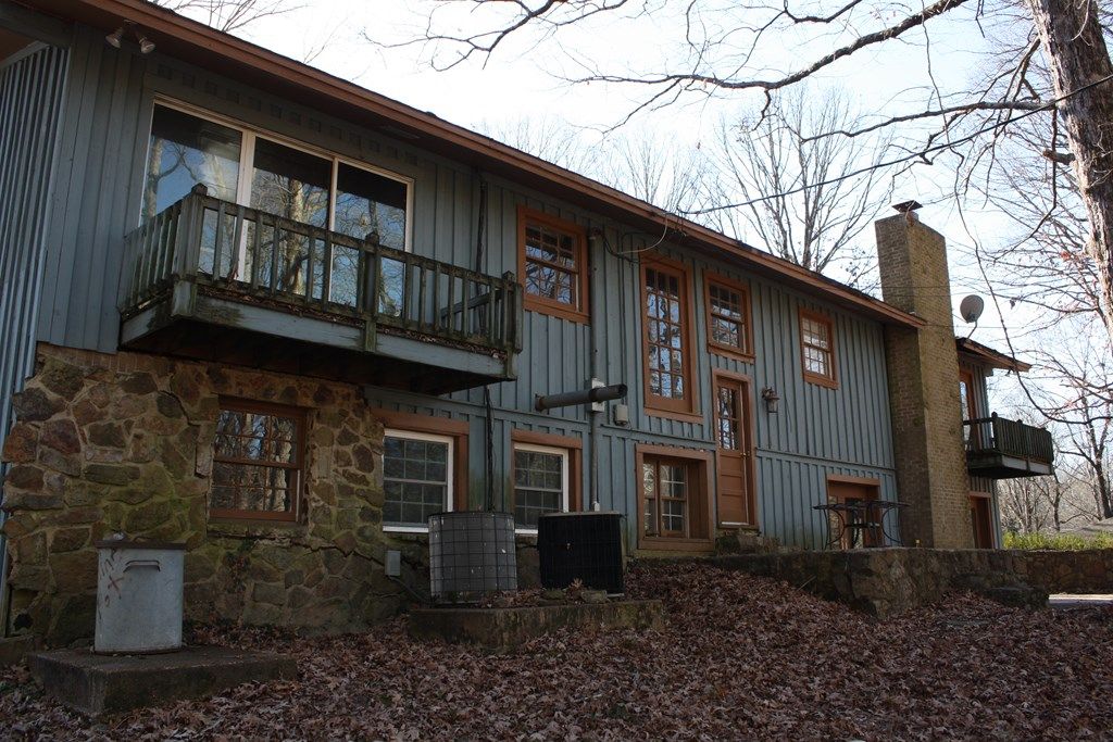 Photo of 113 Shagbark Dr, BATESVILLE, MS 38606 (MLS # 162315)