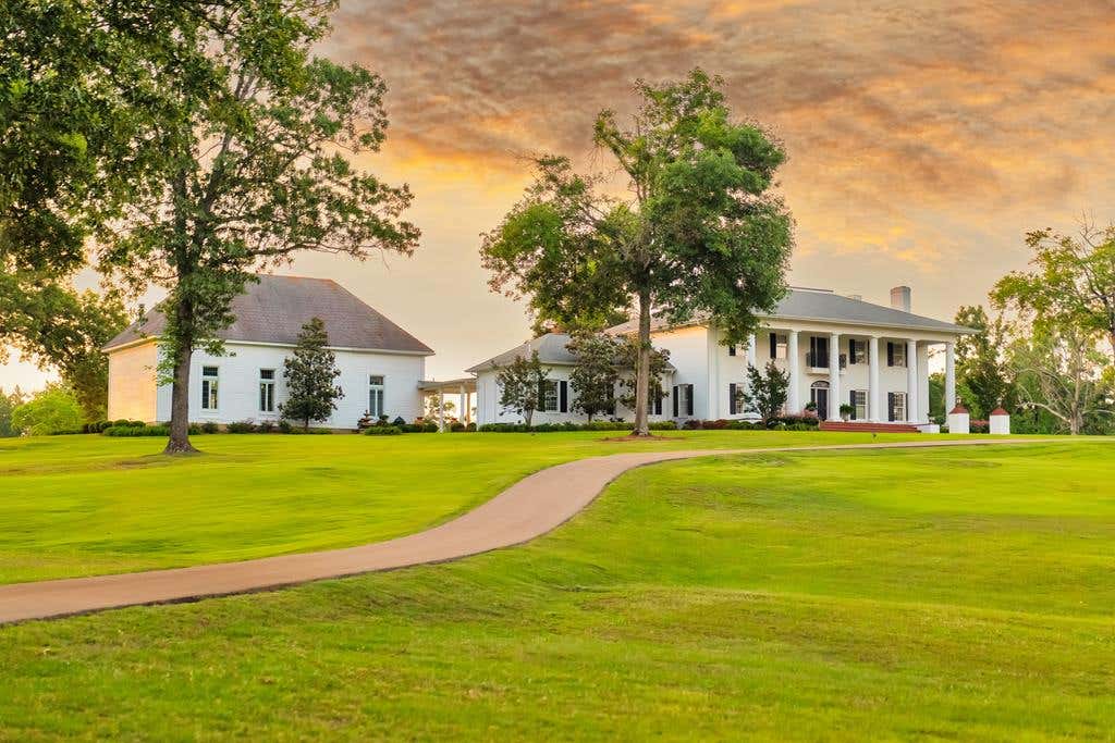 Photo of Blue Mountain, MS 38610 (MLS # 167975)