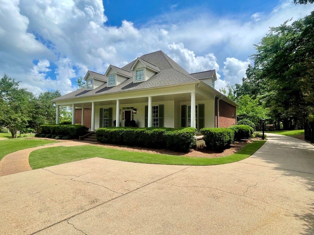 Photo of 3637 Lyles Dr, OXFORD, MS 38655 (MLS # 167616)