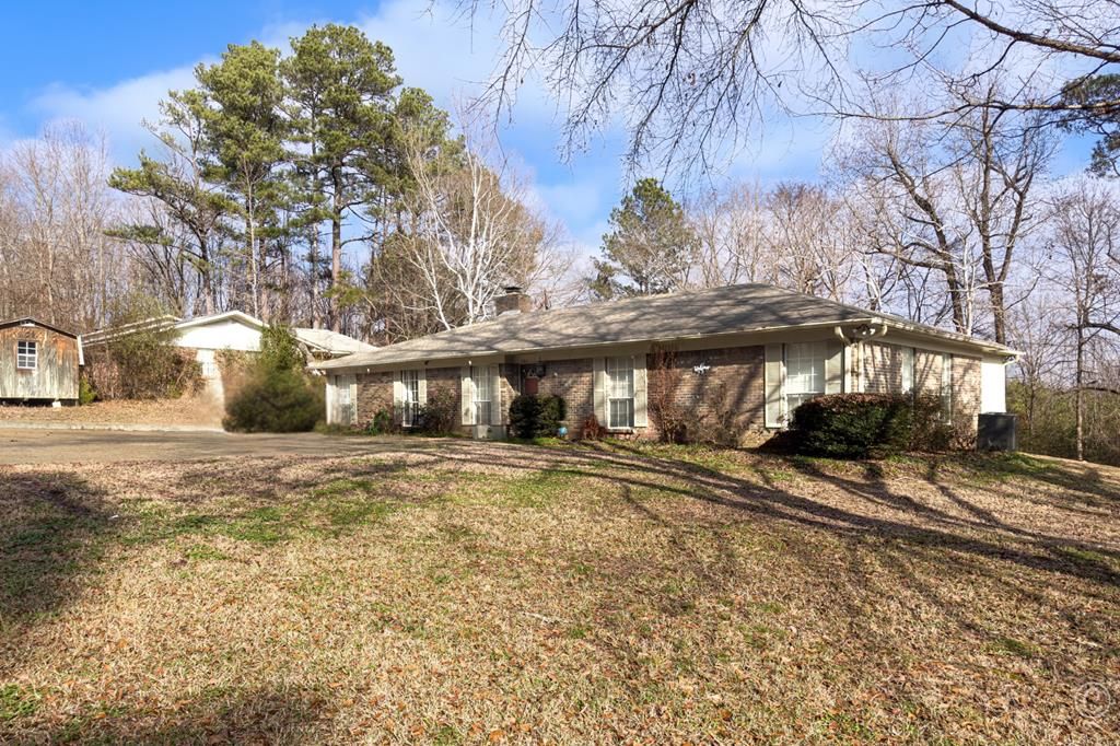 Photo of 564 North Strong Street, DERMA, MS 38839 (MLS # 162317)