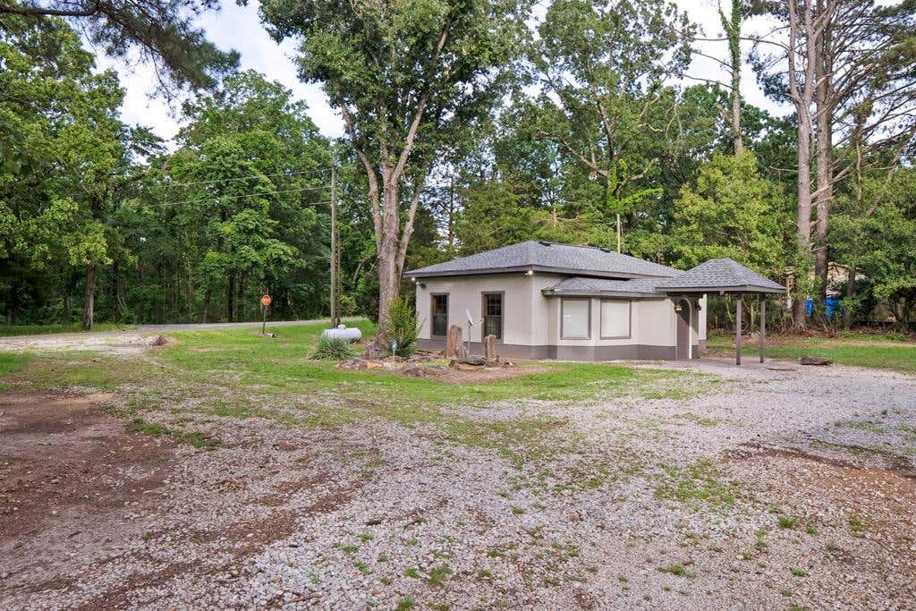 Photo of 15 Larry Ln, BATESVILLE, MS 38606 (MLS # 167718)