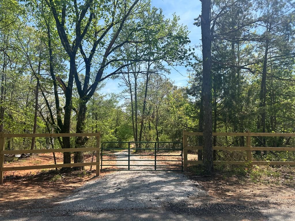Photo of 00 County Road 379, WATER VALLEY, MS 38965 (MLS # 167217)